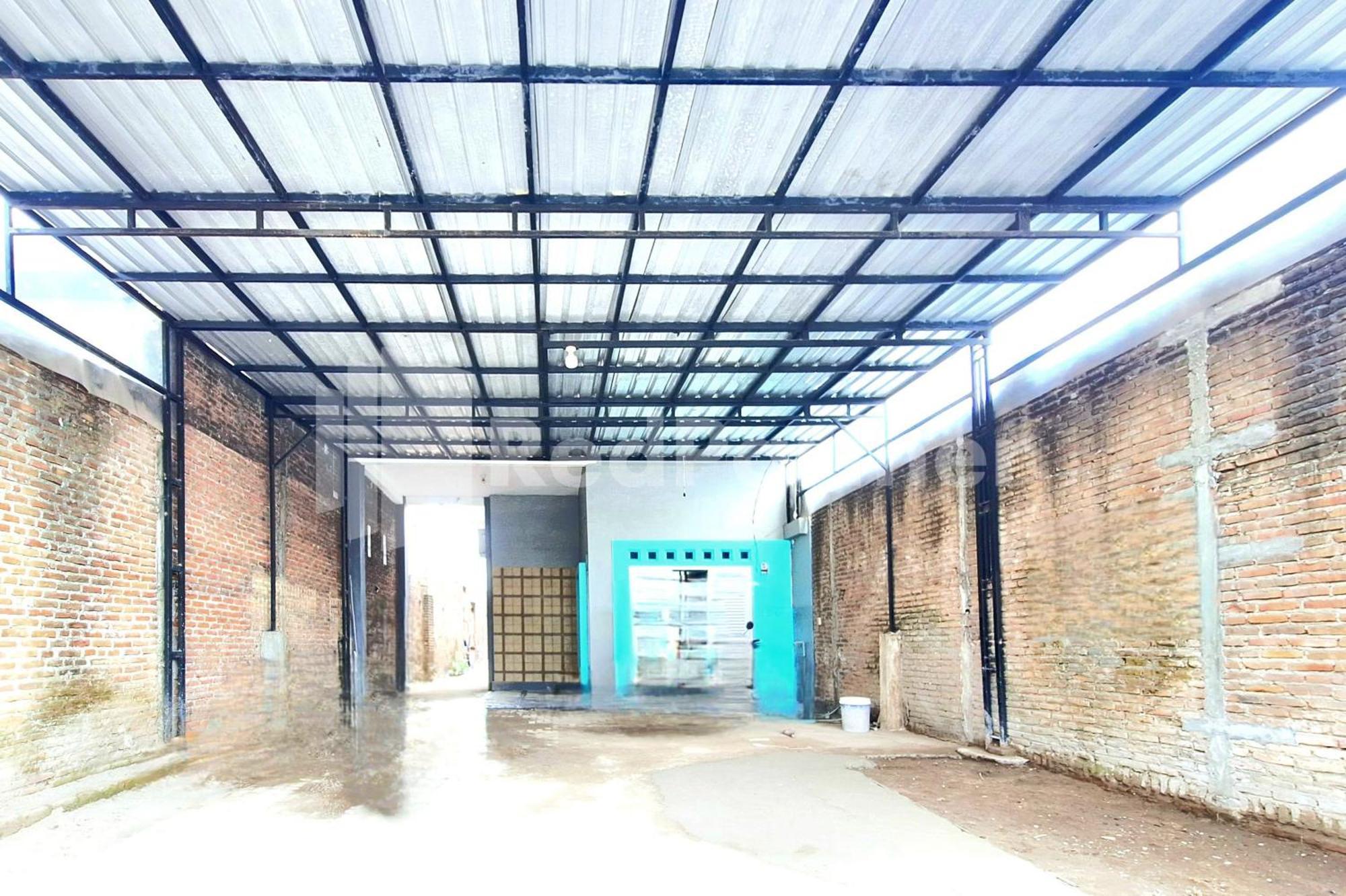 Griya Prashasta Mitra Reddoorz Hotel Kediri  Exterior foto